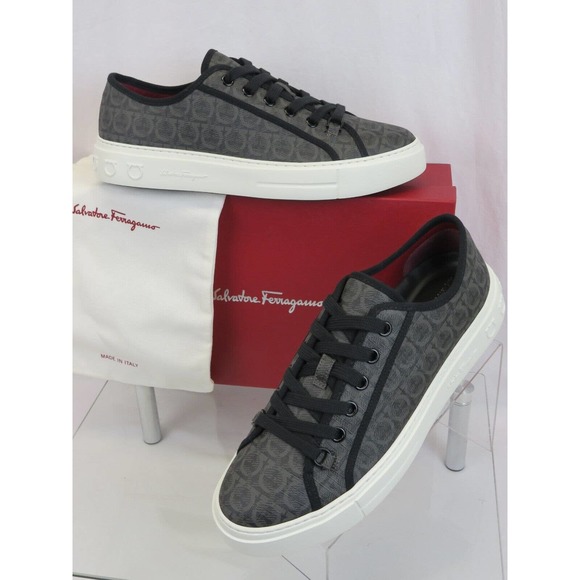 NIB FERRAGAMO ANSON GRAY COATED CANVAS GANCINI LOGO PRINT BLACK SNEAKERS 11.5 main image 4